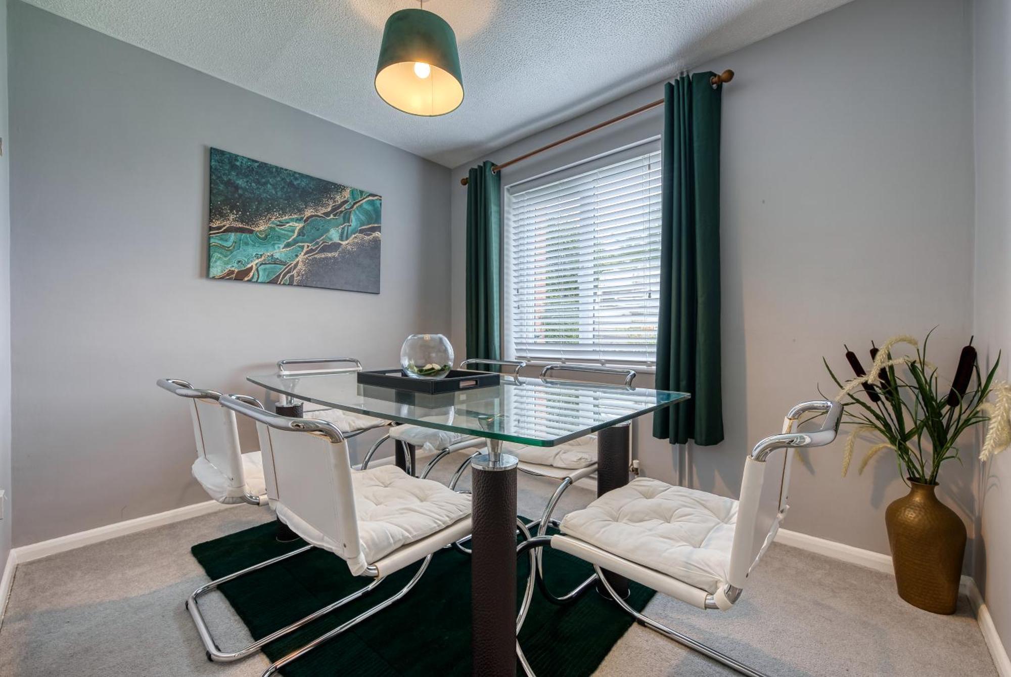 Capri 13 Sa - 3 Bed House, Close To Loughborough University & M1 Motorway, Free Wifi, Big Garden, Ample Parking- Ask For Contractor Rates! Экстерьер фото