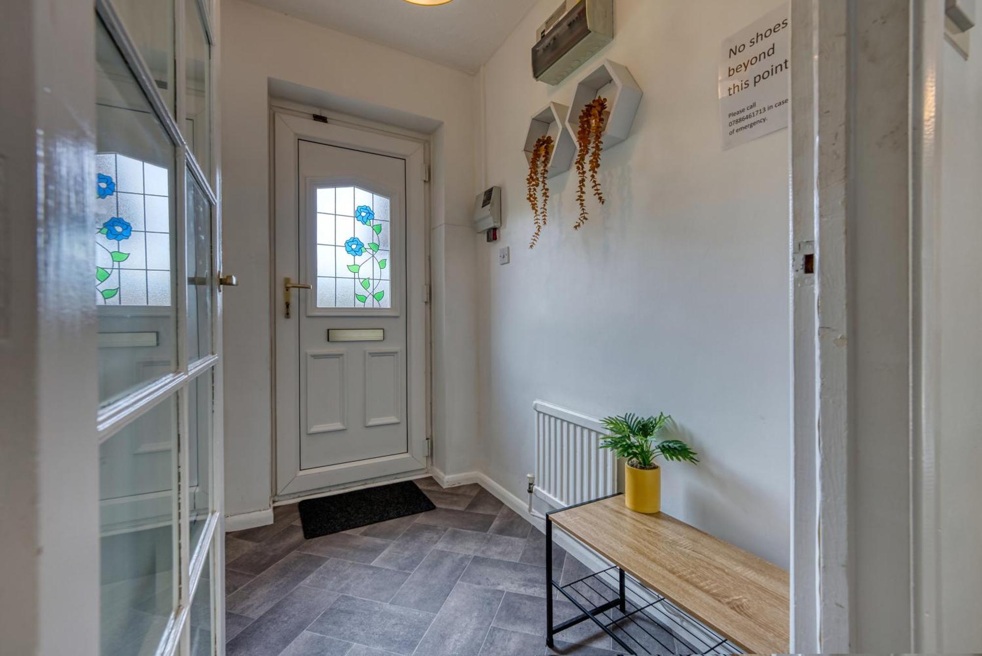 Capri 13 Sa - 3 Bed House, Close To Loughborough University & M1 Motorway, Free Wifi, Big Garden, Ample Parking- Ask For Contractor Rates! Экстерьер фото